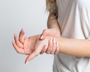 Dizziness-treatment pain shoulder